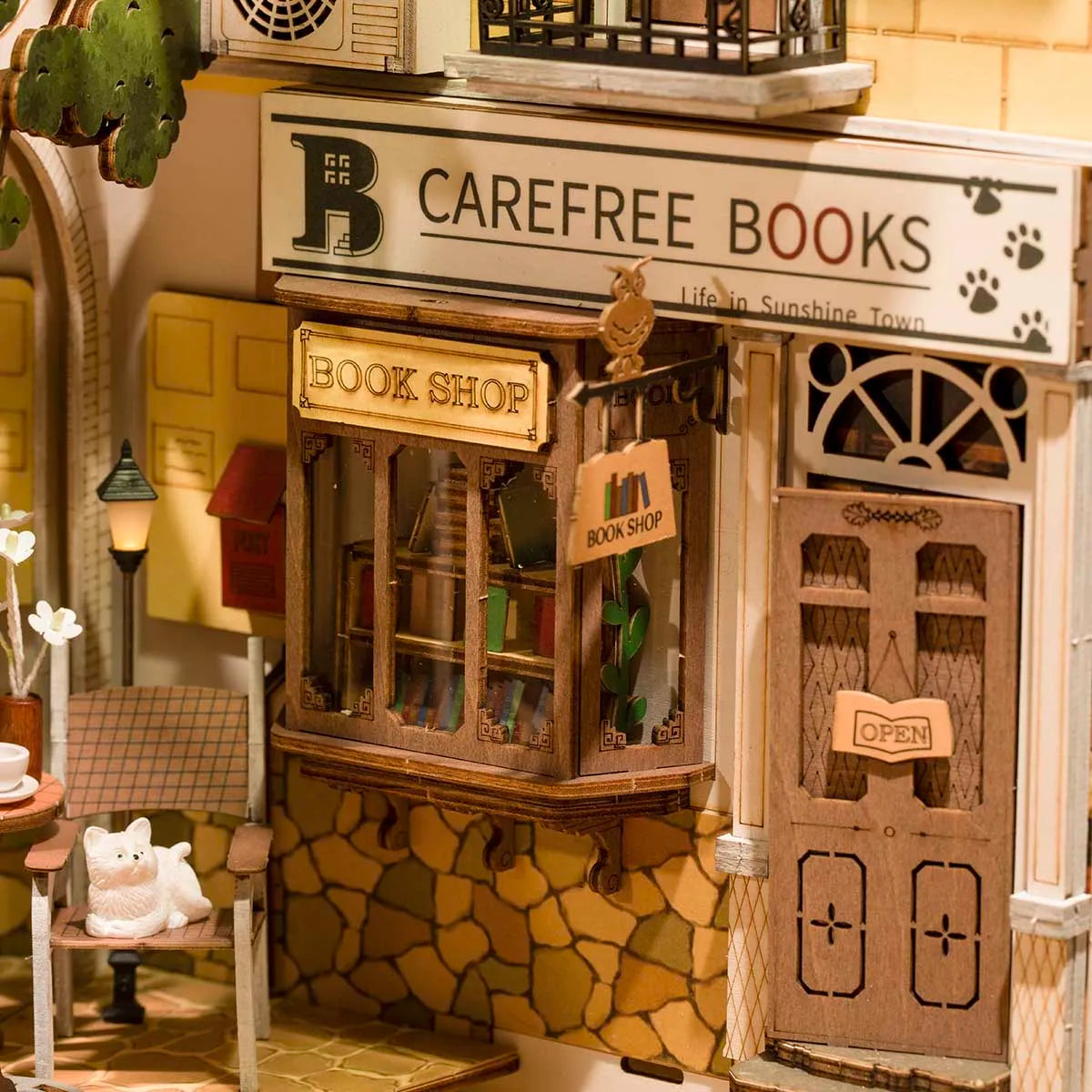 Sunshine Town - Book Nook Shelf Insert 7714