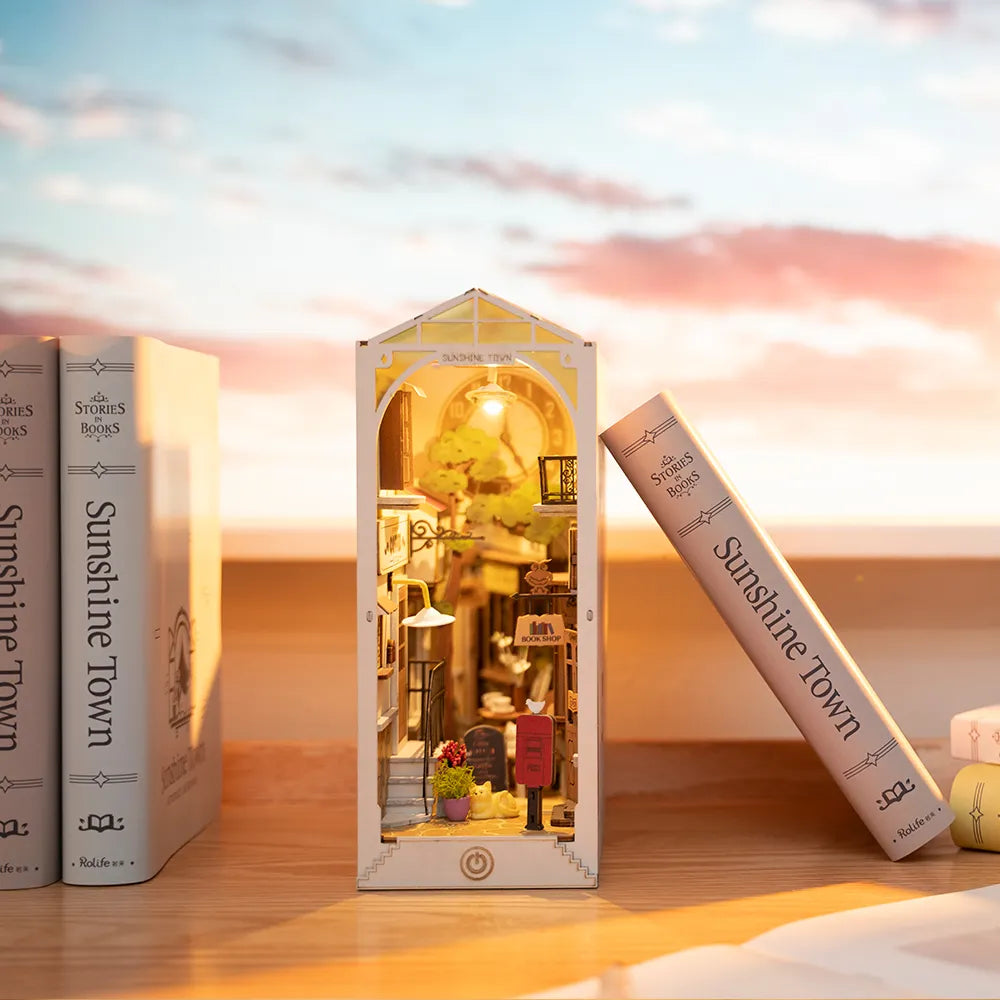 Sunshine Town - Book Nook Shelf Insert 7714