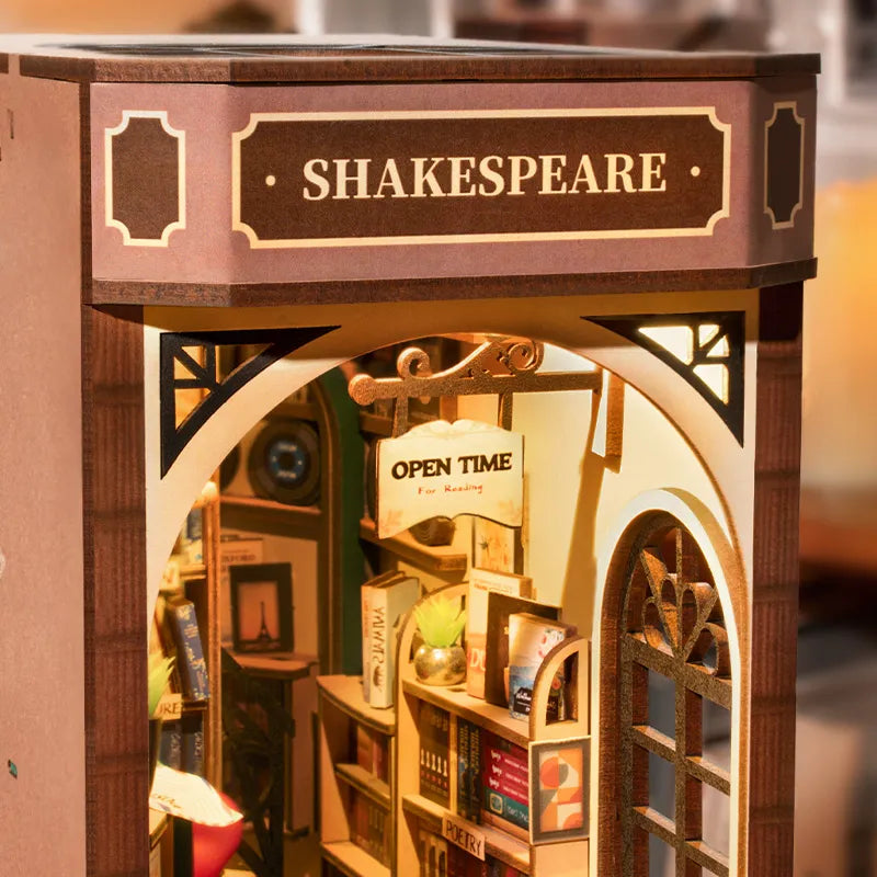 Bookstore - Book Nook Shelf Insert 9756