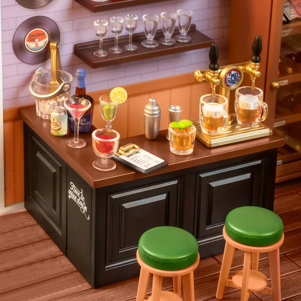 Leisurely Cheers Bar - DIY Miniature House 9916