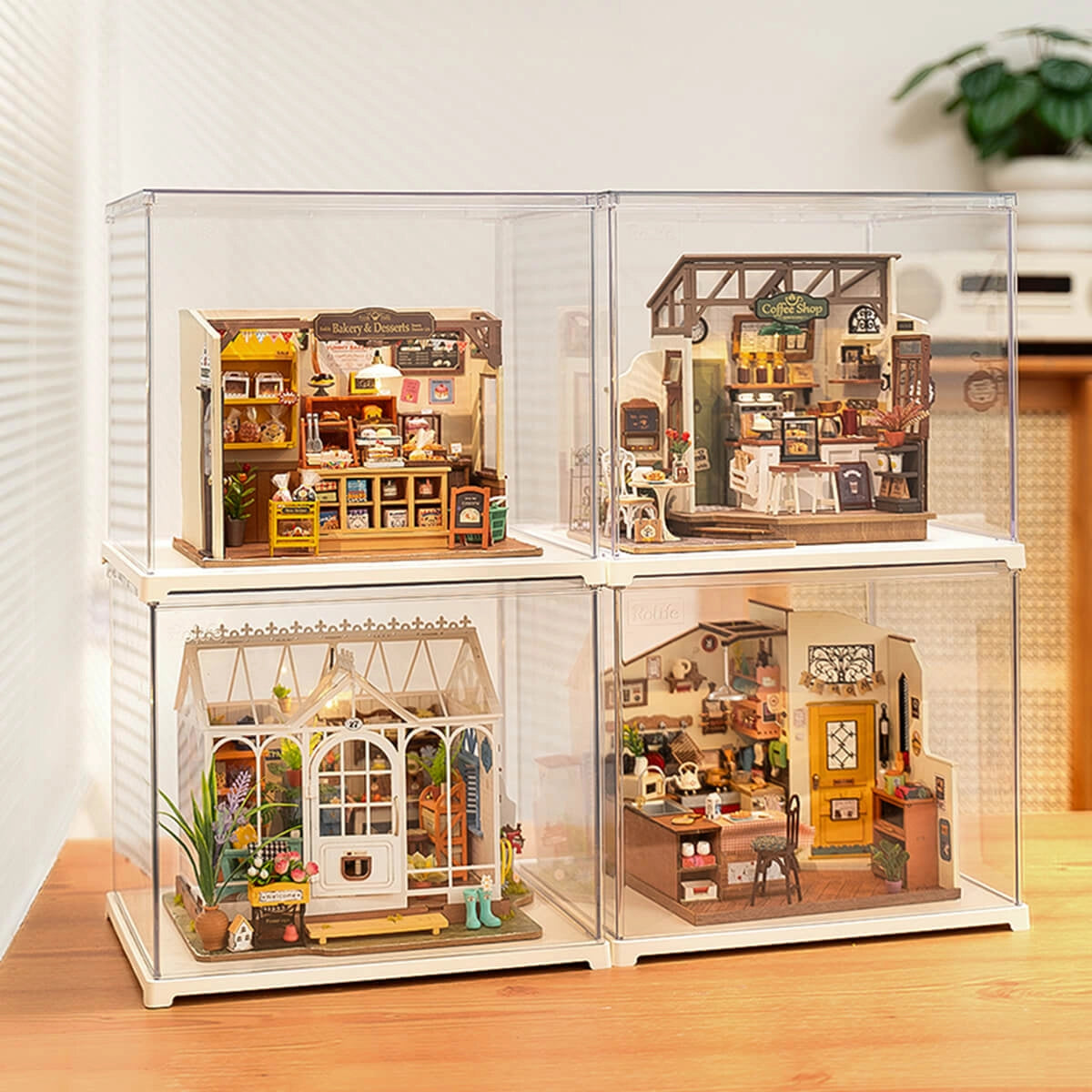 Rolife Miniature House Display Box 0653