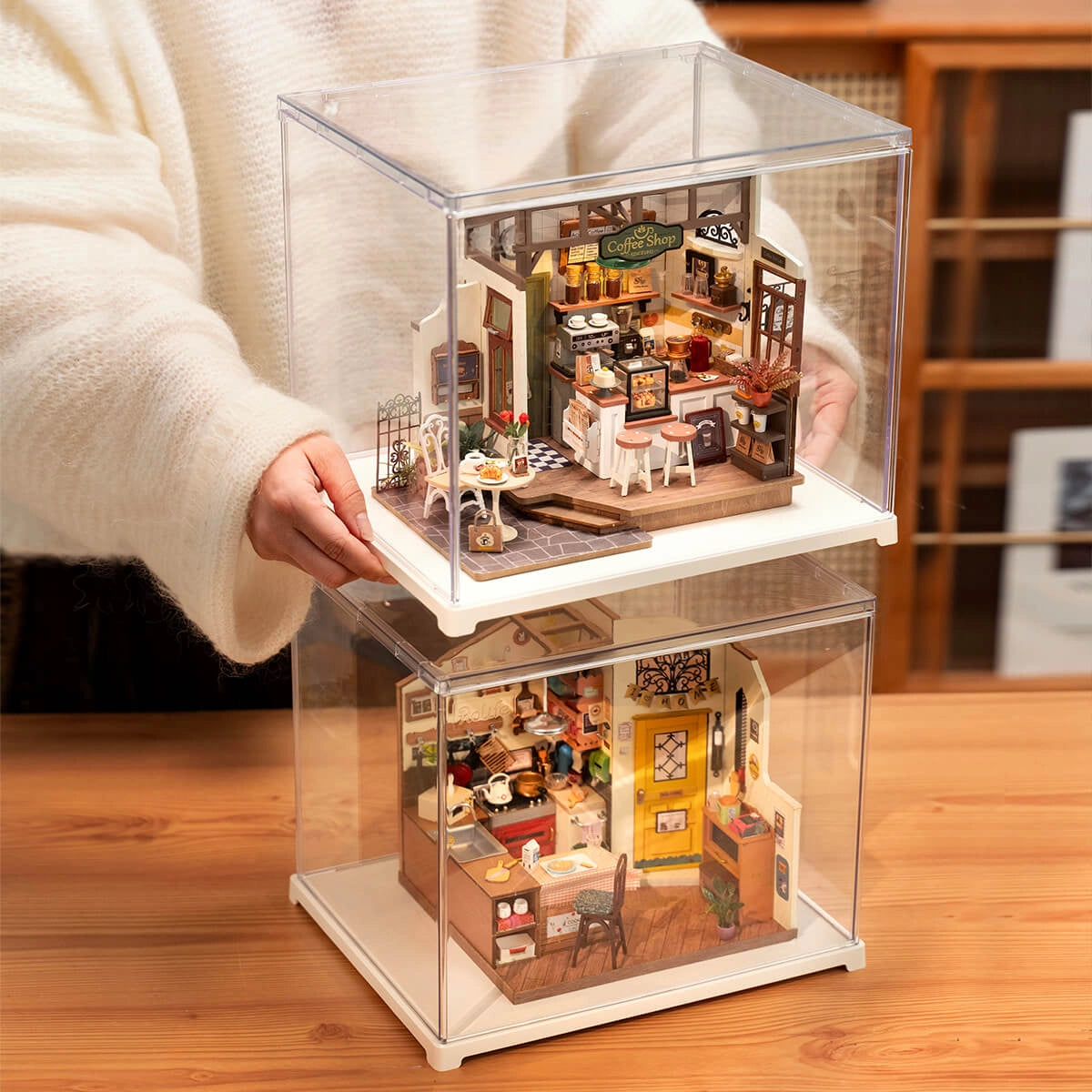 Rolife Miniature House Display Box 0653