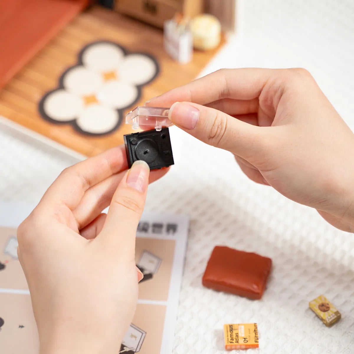 Cozy Living Lounge - DIY Miniature House 9077
