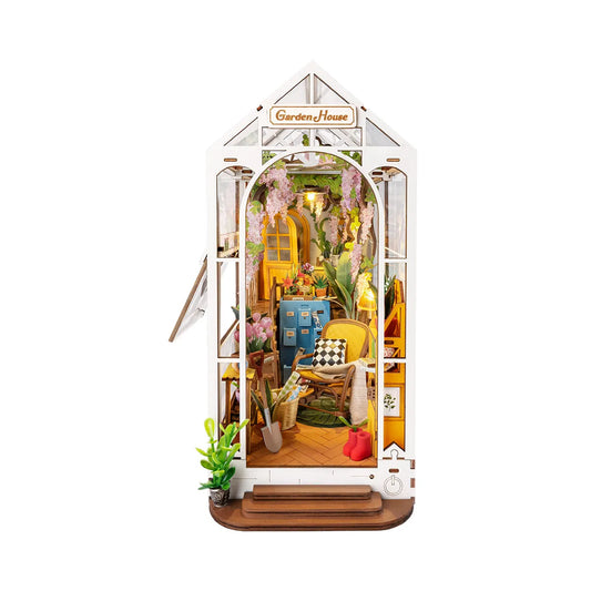 Holiday Garden House - Book Nook Shelf Insert 9145