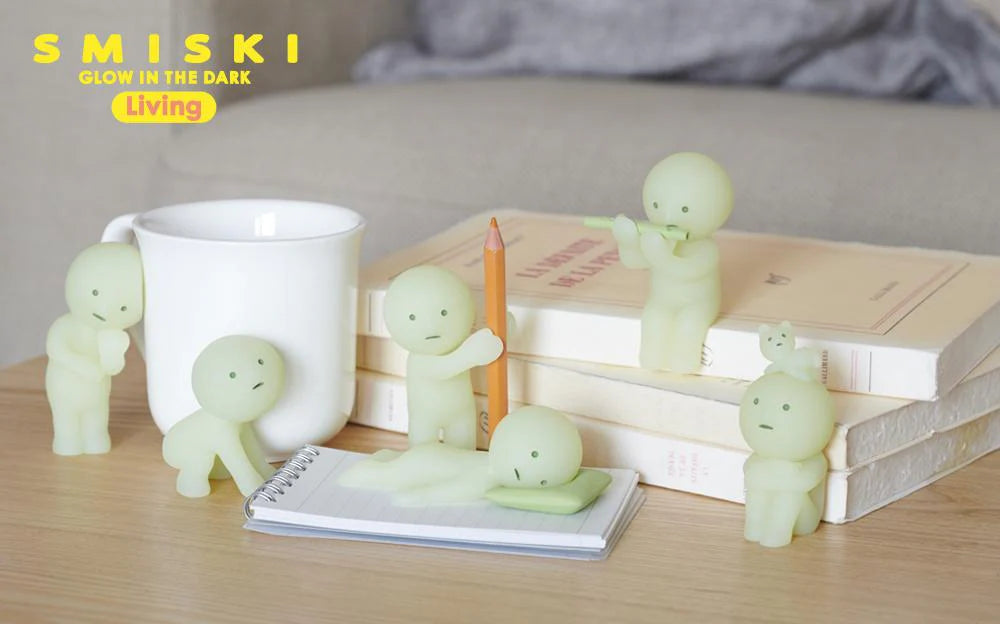 Smiski Living Series Mini Figure 2281