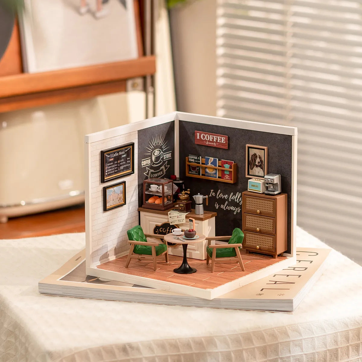 Breezy Time Cafe - DIY Miniature House 8889
