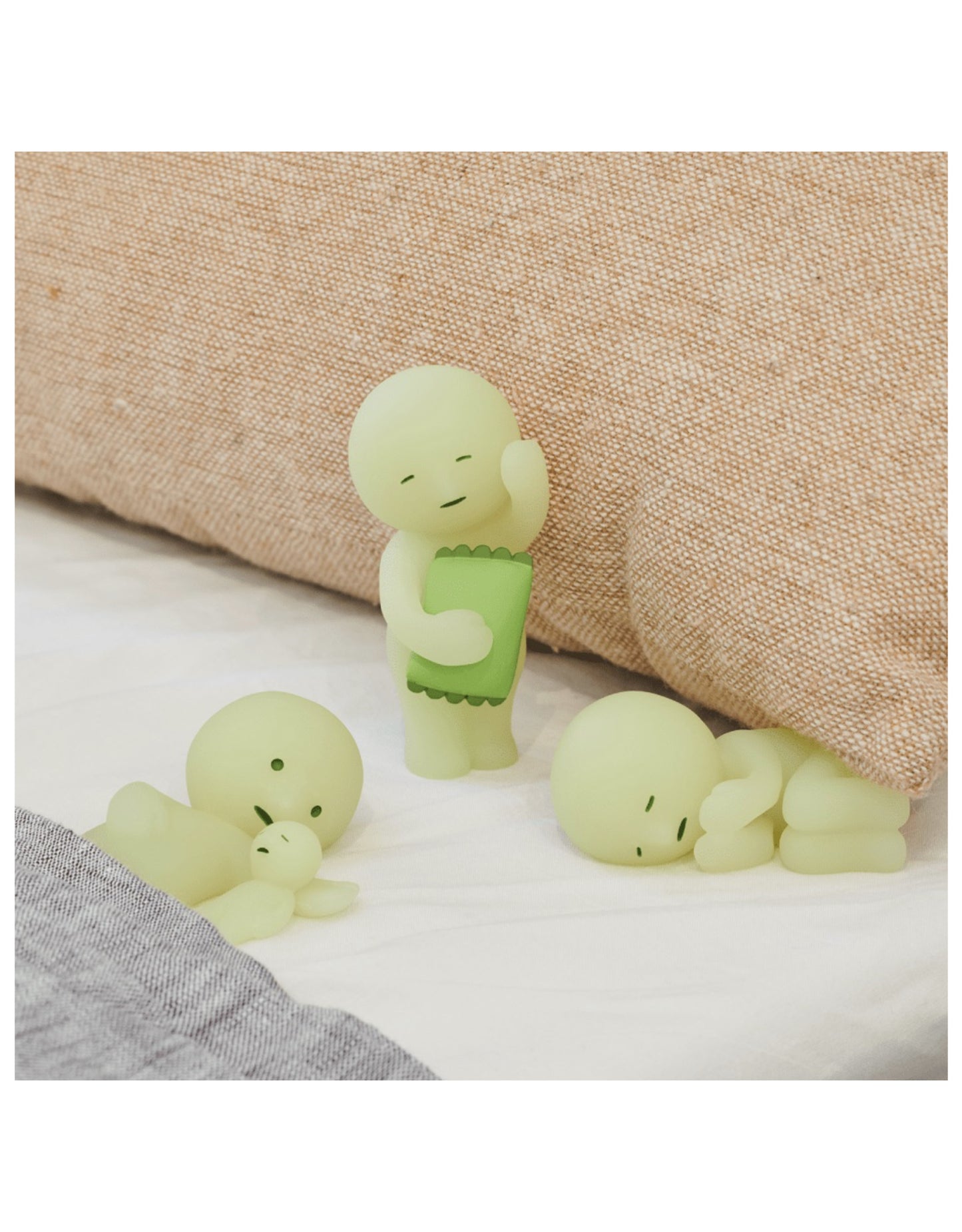 Smiski Bed Series Mini Figure 2441